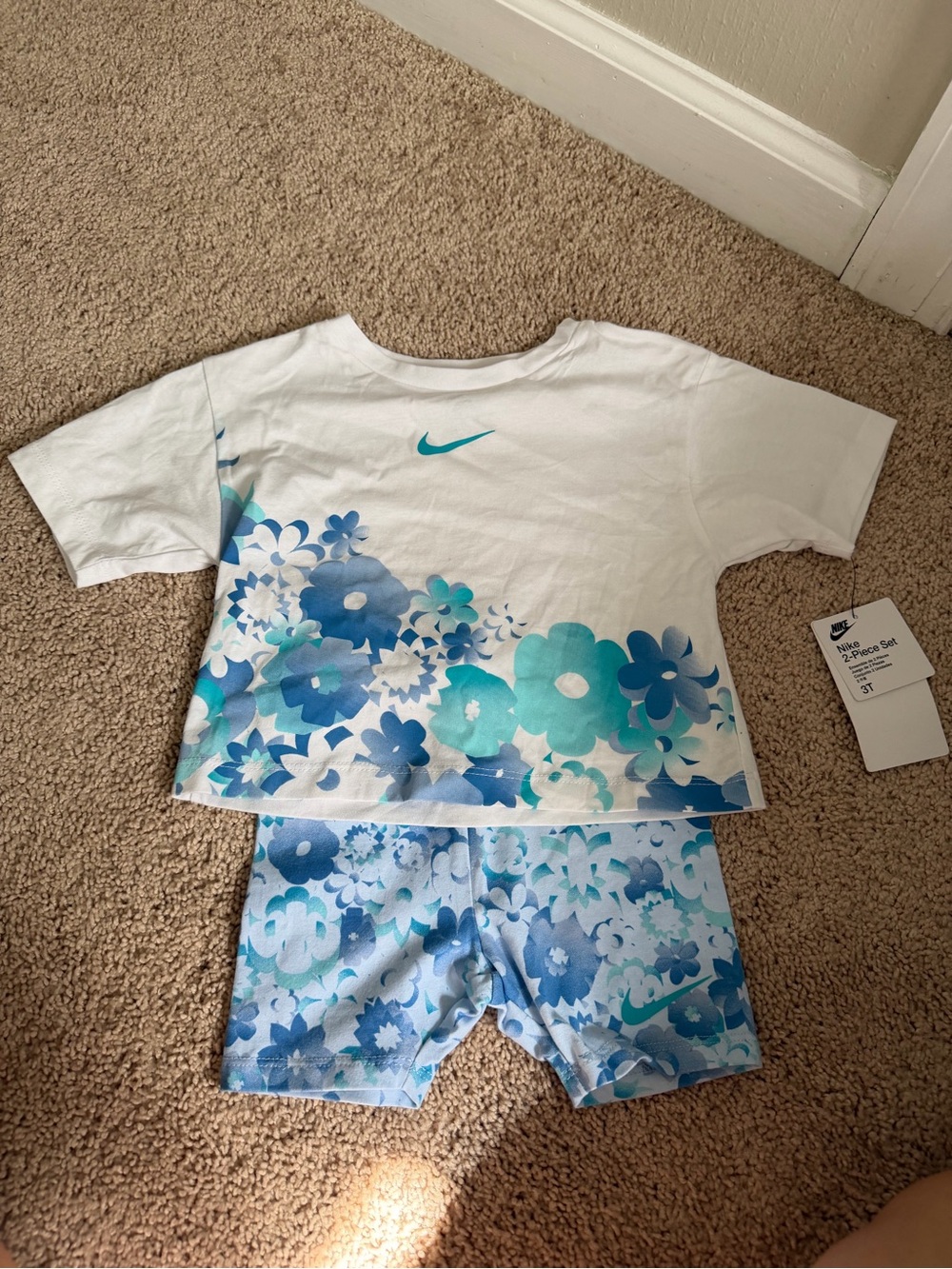 Nike toddler girl White & Blue Floral Pajama Set